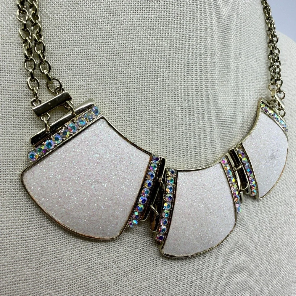 N/A sparkling bib